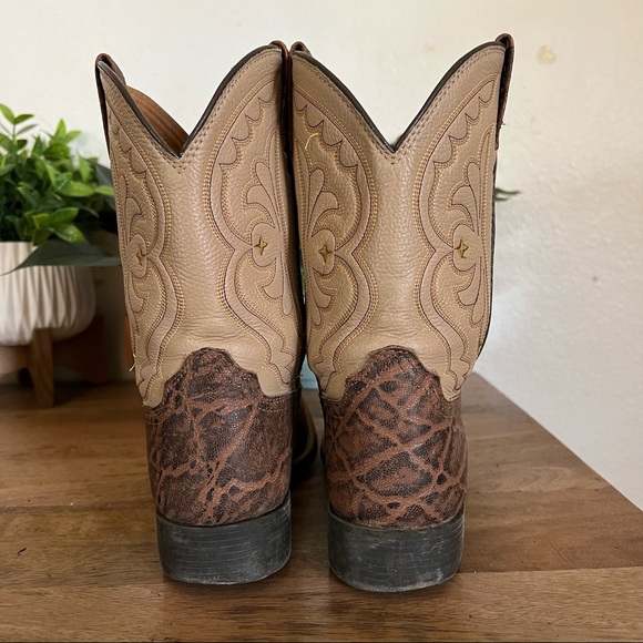 Ariat Kids Boots in Brown and Tan - Picture 5 of 13